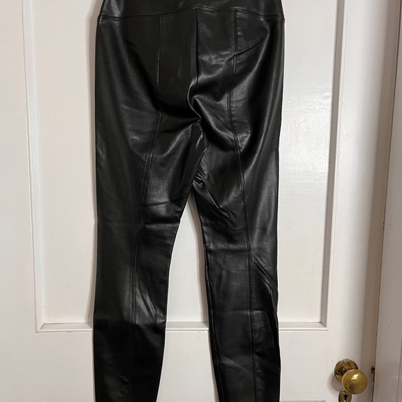 BNWT White House Black Market Vegan Leather Runway Leggings 6P - Picture 5 of 11